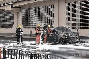 杜兰特：这些比赛高风险 当时我面前有很多人&但这终归就是打球